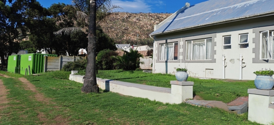 Commercial Property for Sale in Voorbaai Western Cape